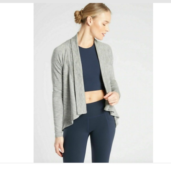 Nearly New Athleta Nirvana Wrap XXS - Picture 1 of 4